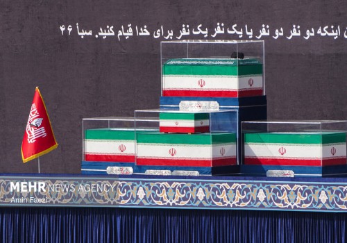 استقرار پیکر رهبر شهید انقلاب و همراهان شهیدش در مصلای تهران
